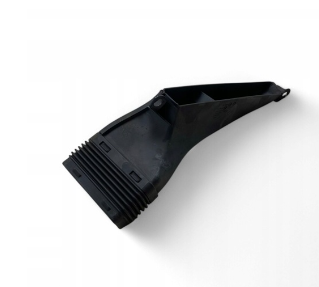 Повітропровід до корпуса повітрянього фільтра