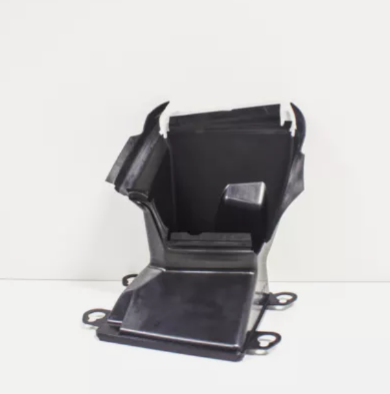 Повітропровід переднього бампера